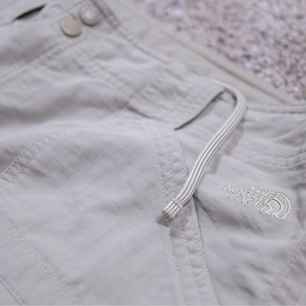 The North Face Cargo Shorts Womens 16 Gray Nylon Hiking Outdoor Utility Pockets - Picture 3 of 12
